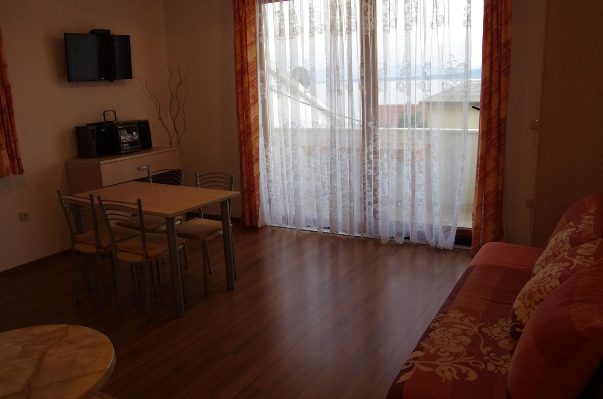Apartments With A Parking Space Igrane, Makarska - 13535 Værelse billede